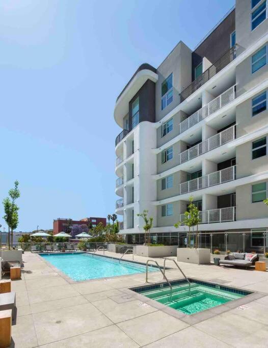 Relax On Wilshire With A View Apartment Los Angeles Exterior foto